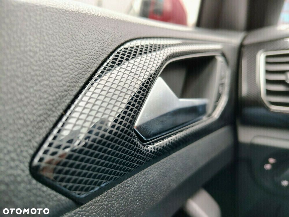 Volkswagen T-Cross - 20