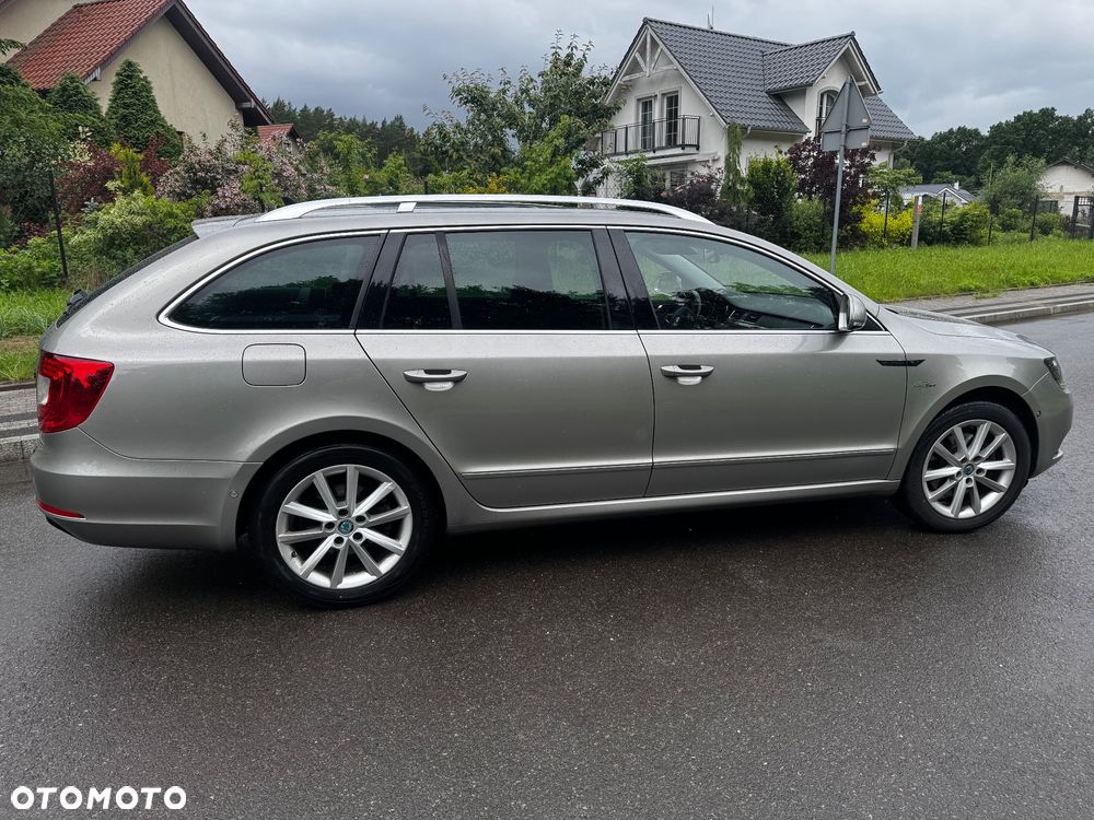 Skoda Superb 2.0 TDI Green tec DSG L&K - 8