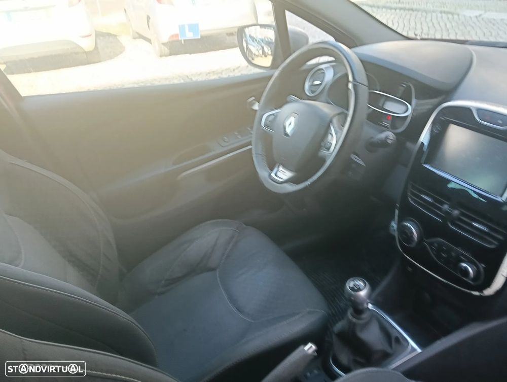 Renault Clio Sport Tourer 1.5 dCi GT Line - 10