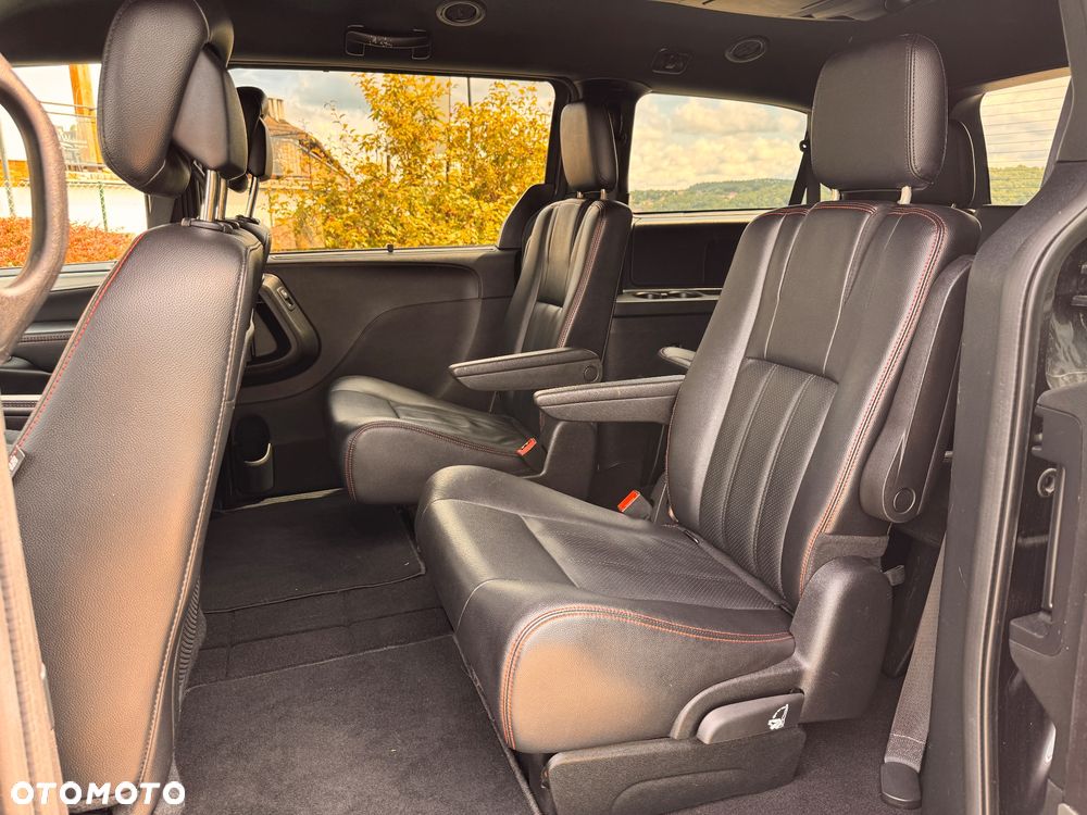 Dodge Grand Caravan 3.6 R/T - 7