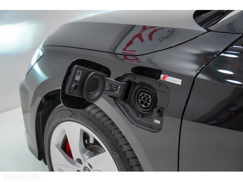 Audi A3 Sportback 45 TFSIe S line - 13