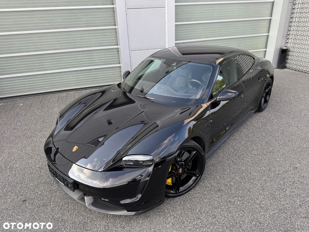 Porsche Taycan - 1