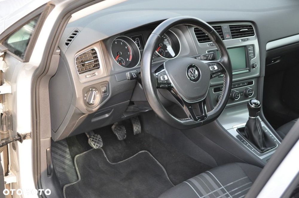 Volkswagen Golf 1.4 TSI BlueMotion Technology Lounge - 17