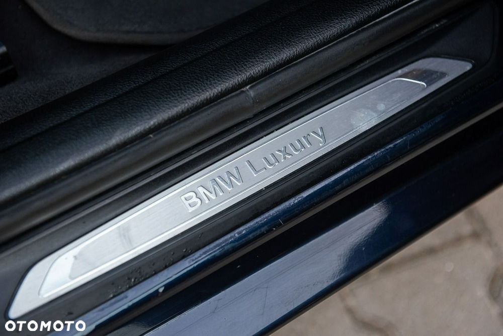 BMW Seria 3 320d xDrive Luxury Line - 29