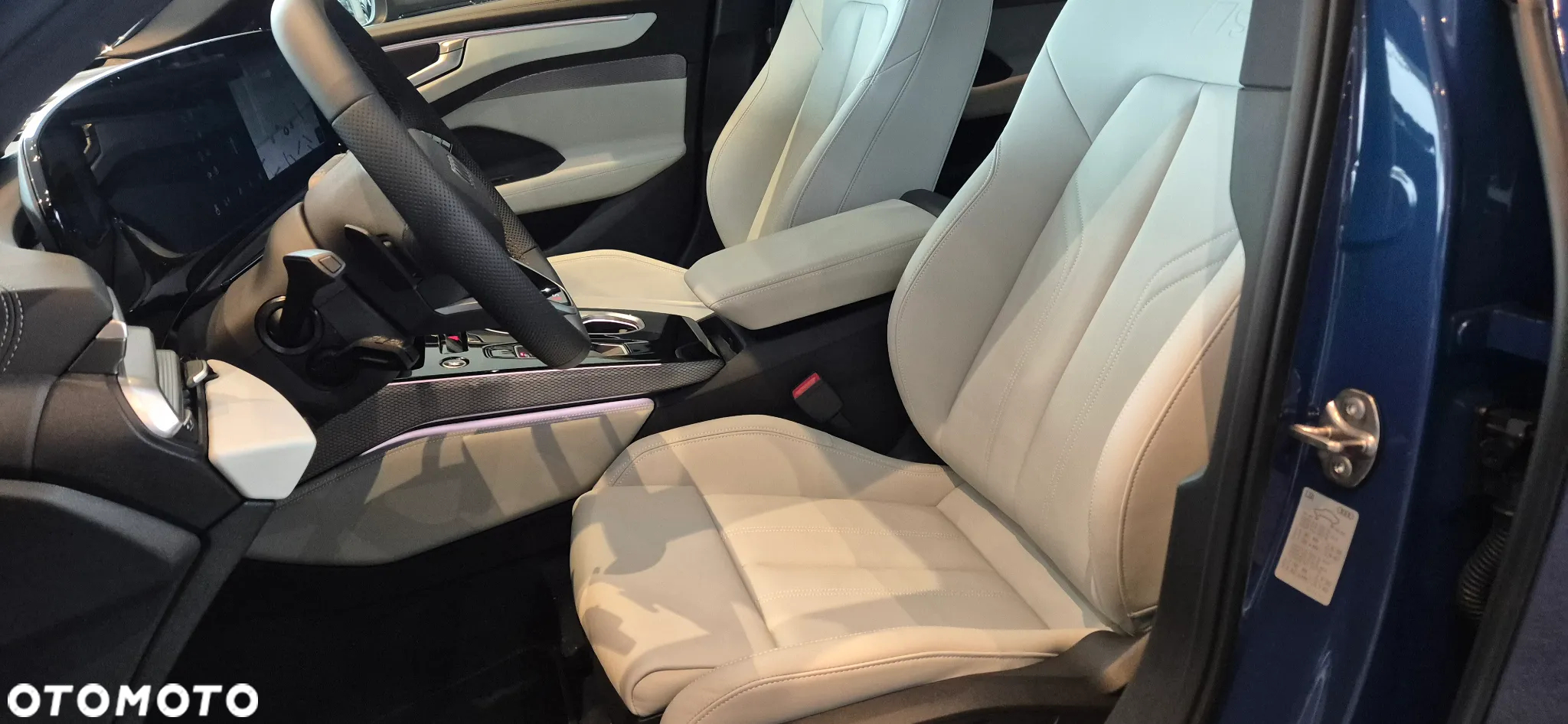 Audi A6 Avant - 16