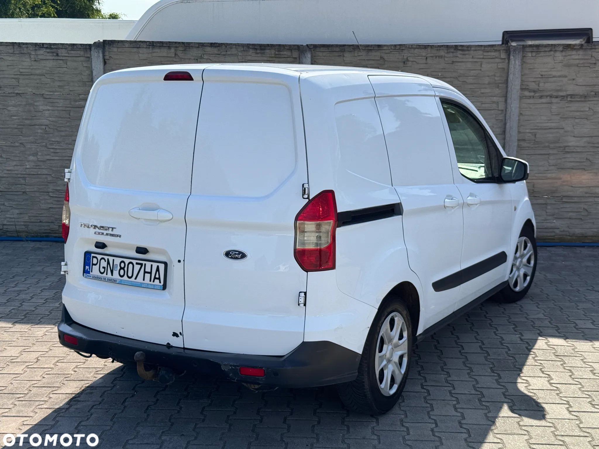 Ford Transit Courier - 4