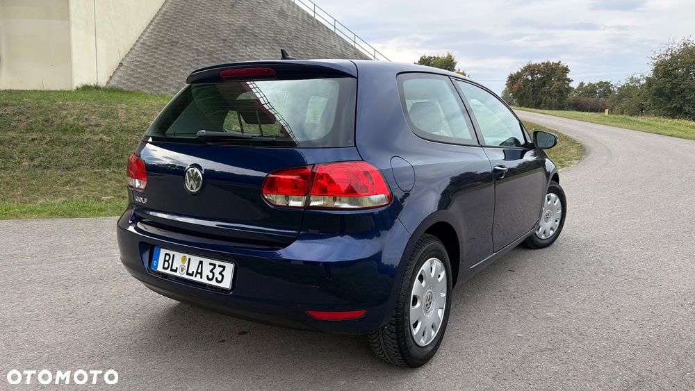 Volkswagen Golf - 2