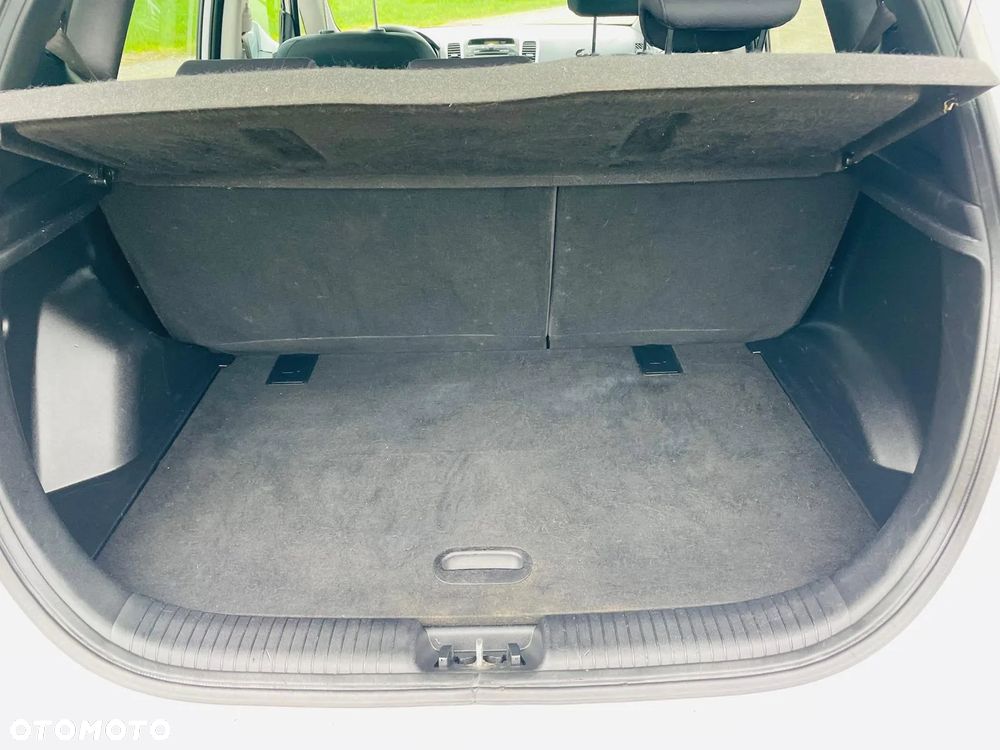 Hyundai ix20 1.4 CRDi blue Classic - 29