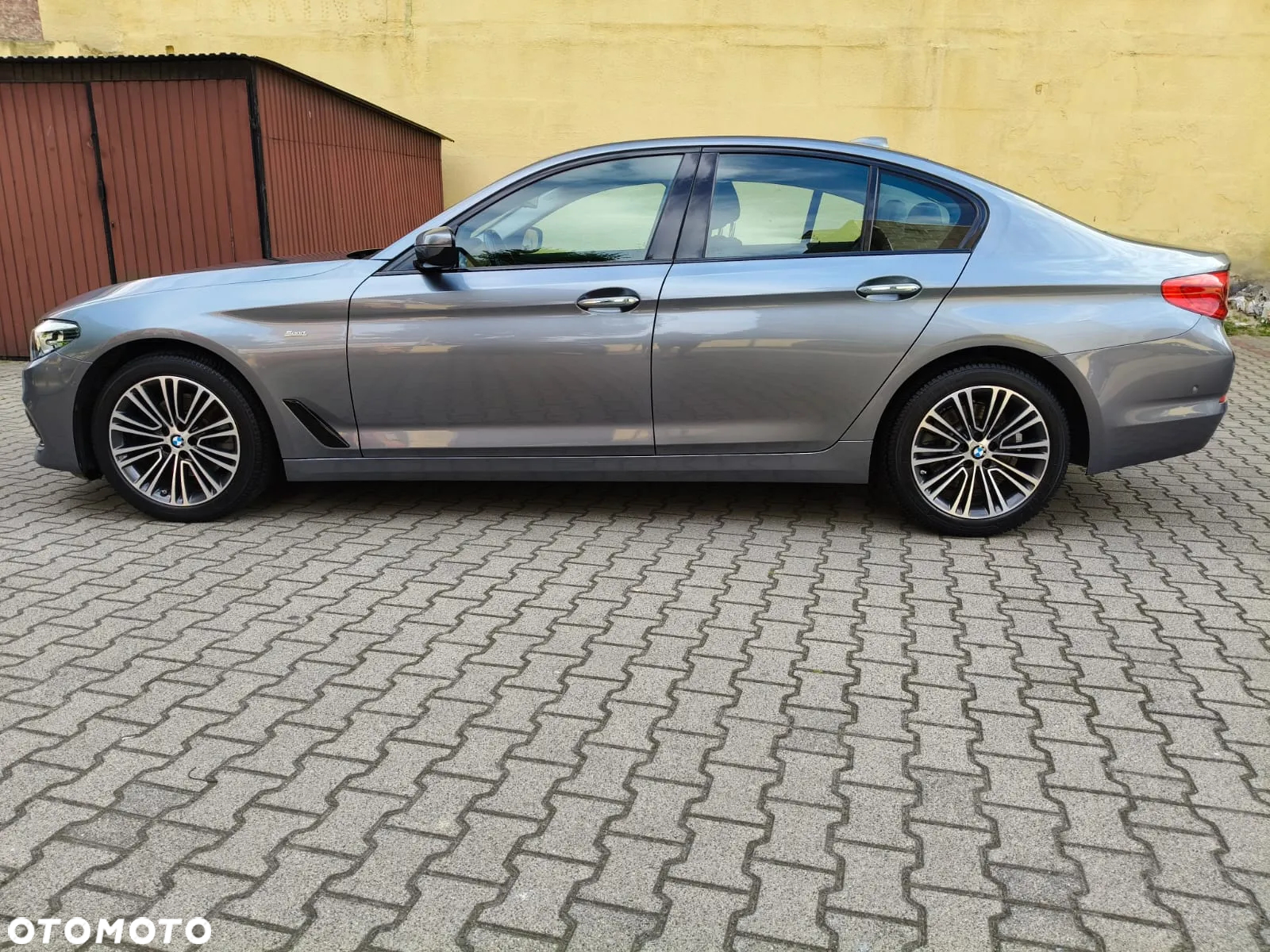 BMW Seria 5 520d Efficient Dynamics Sport Line sport - 8
