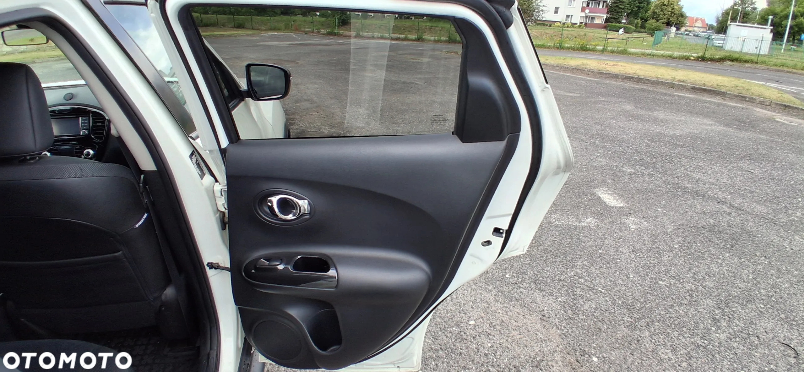Nissan Juke 1.6 N-Connecta - 38