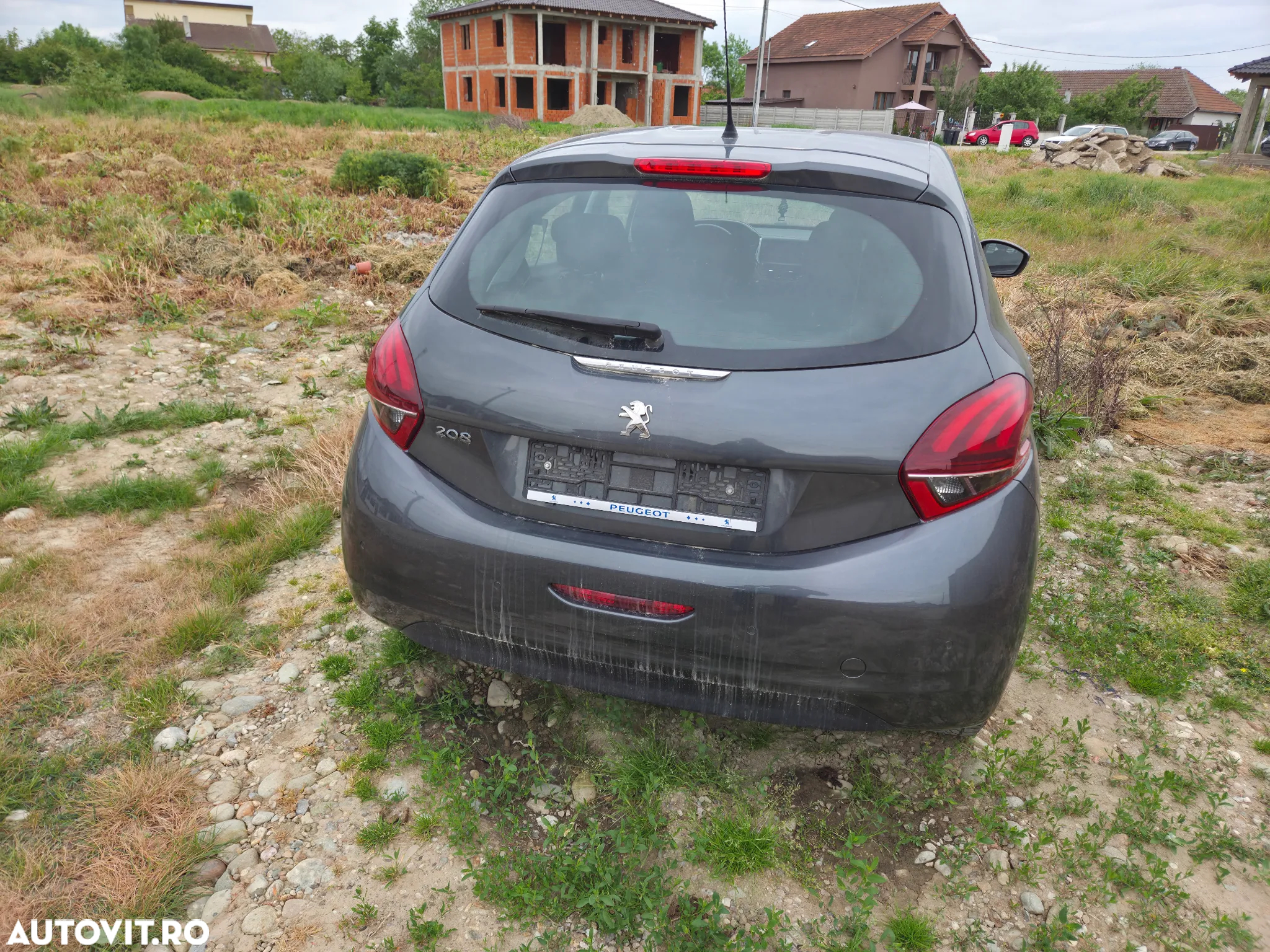Peugeot 208 - 22
