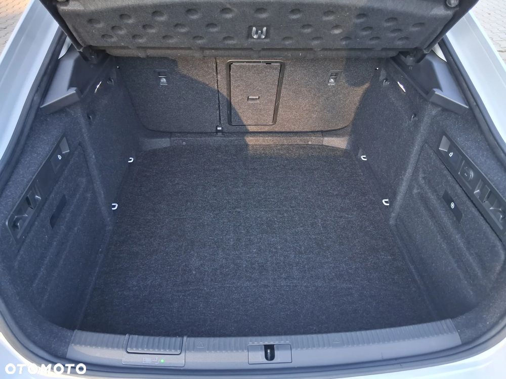 Skoda Superb 2.0 TDI SCR Style DSG - 18