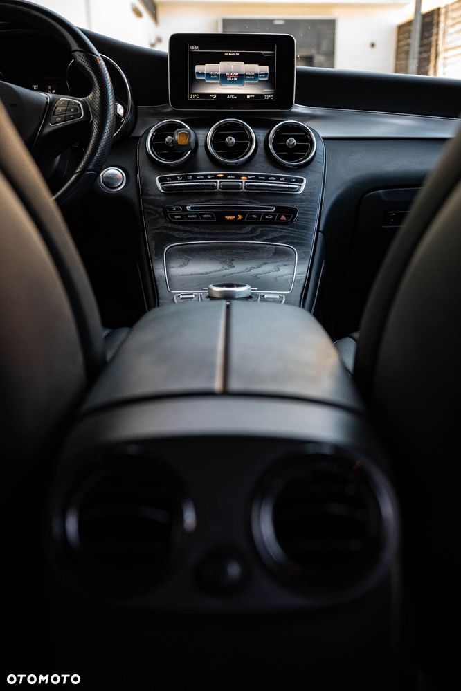 Mercedes-Benz GLC - 25