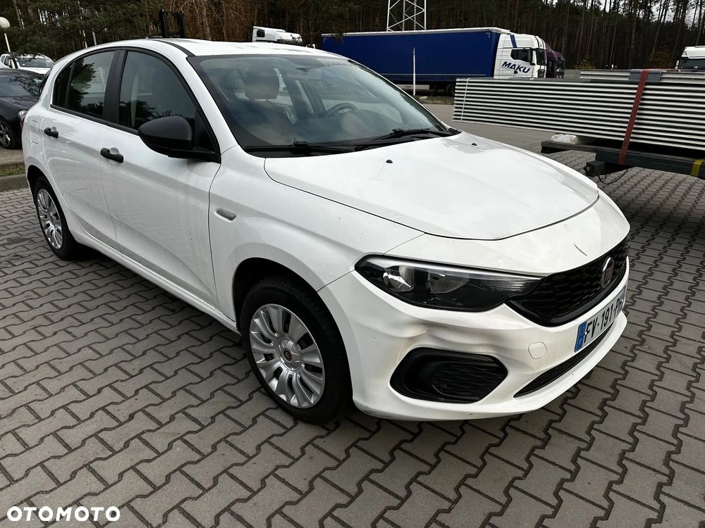 Fiat Tipo - 1