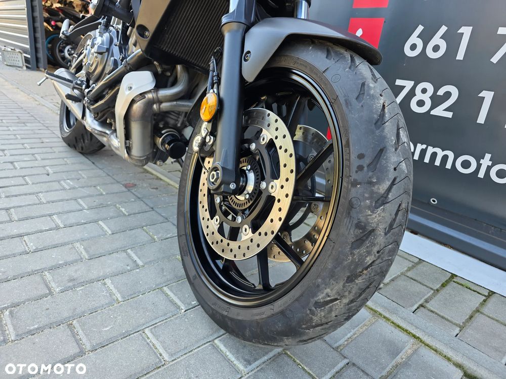 Yamaha MT - 28