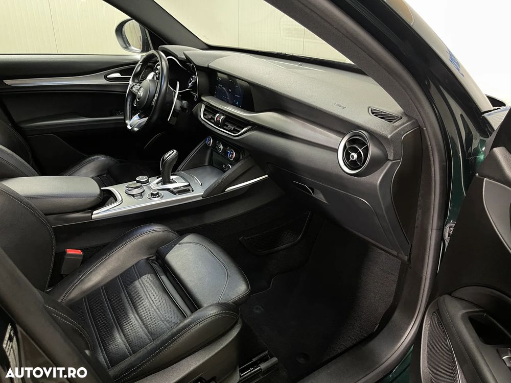 Alfa Romeo Stelvio 2.0 Turbo AWD AT8 Veloce - 10