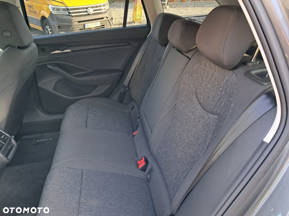 Skoda Superb 1.5 TSI mHEV Essence DSG - 27