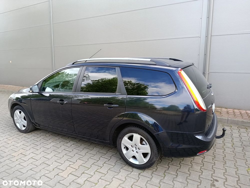 Ford Focus 1.6 16V Style+ - 26