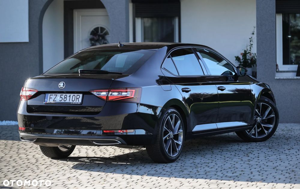 Skoda Superb 2.0 TSI Sportline DSG - 3