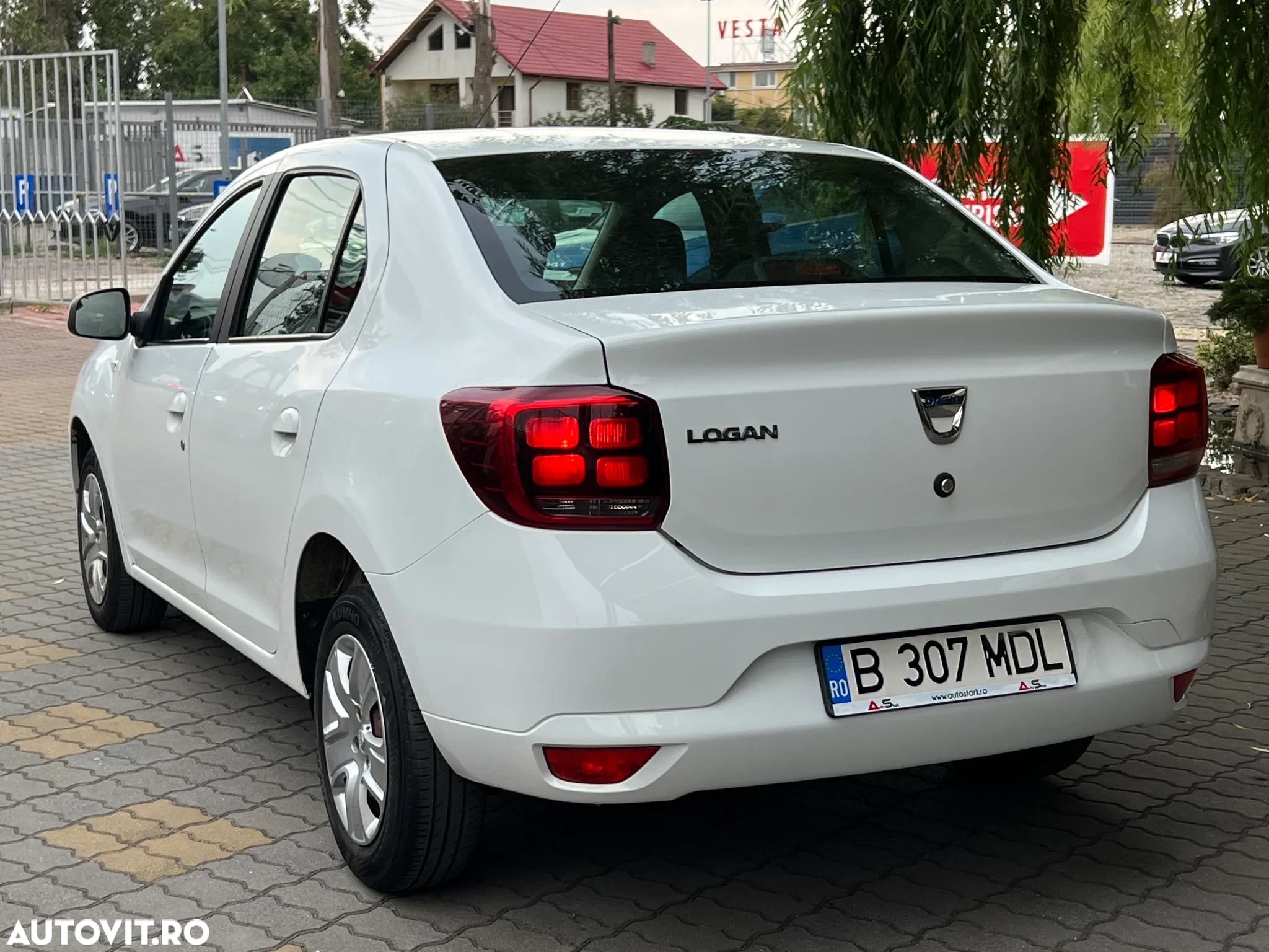 Dacia Logan 1.0 SCe Ambiance - 5