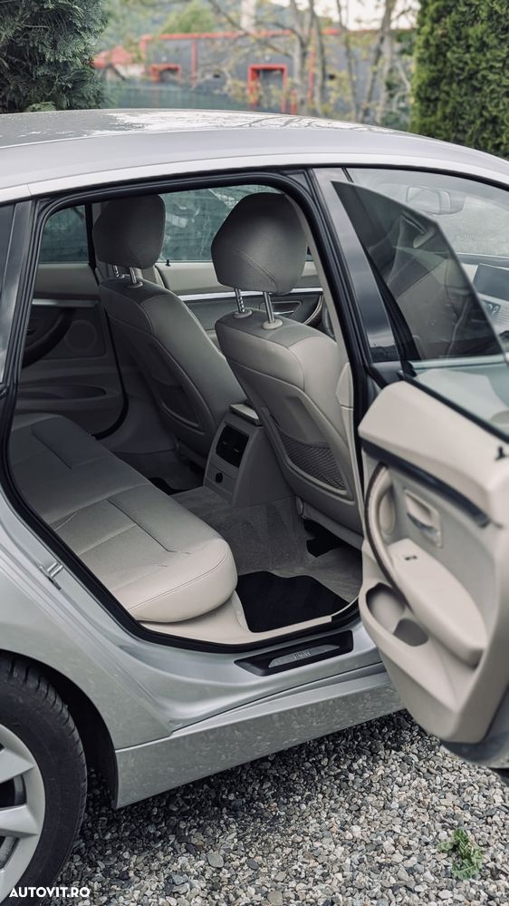 BMW Seria 3 320d Aut. Modern Line - 15