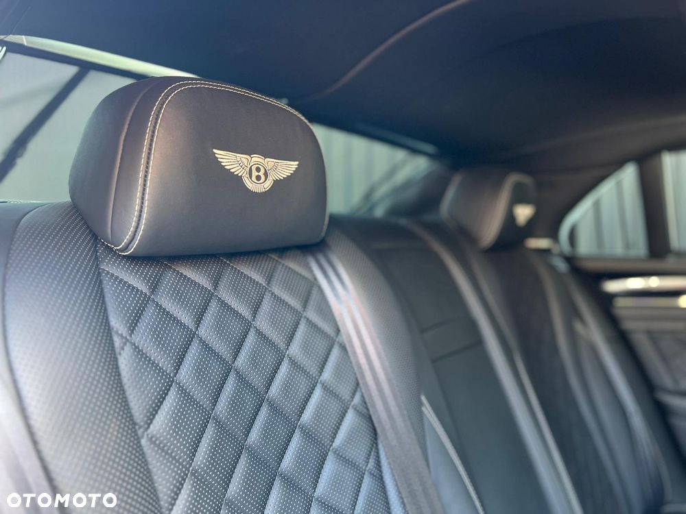 Bentley Flying Spur V8 S - 17