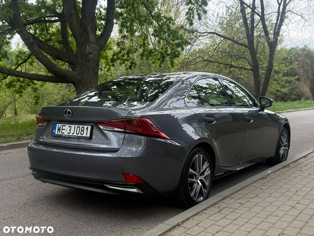 Lexus IS 300h Business Edition - 5