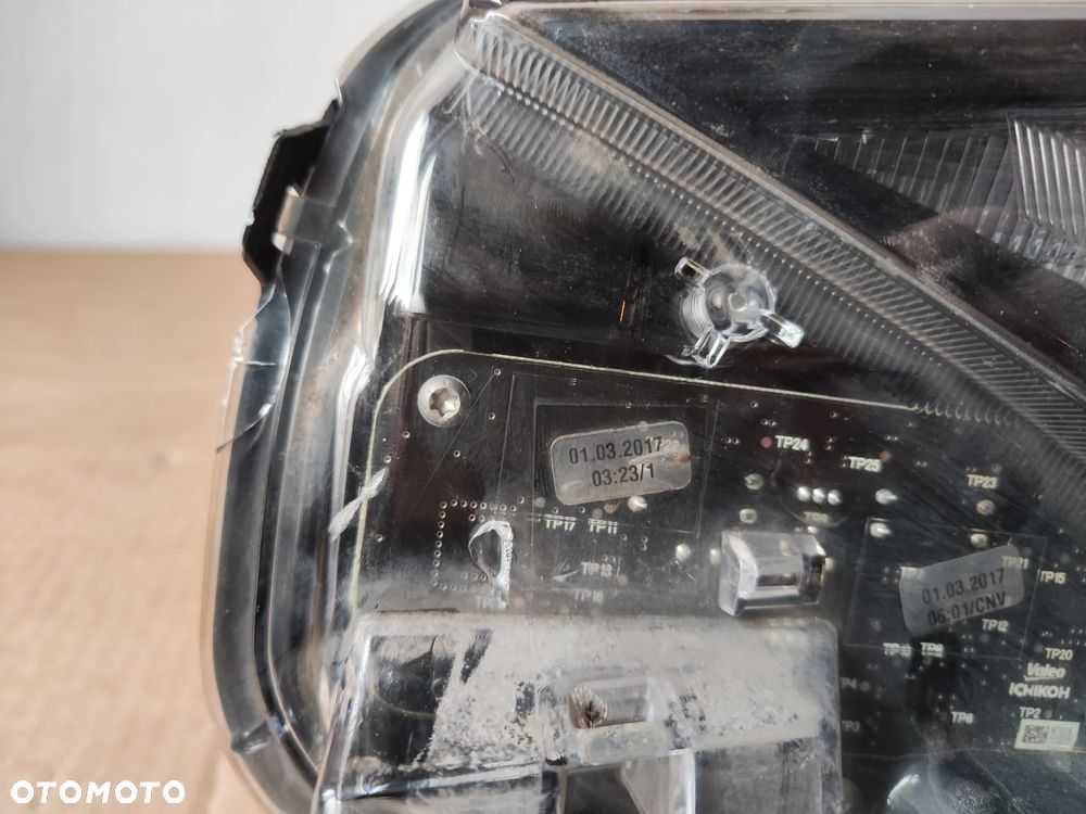 Lampa Lewy przód Toyota Auris 81150-02K30 Lewa przednia - 7