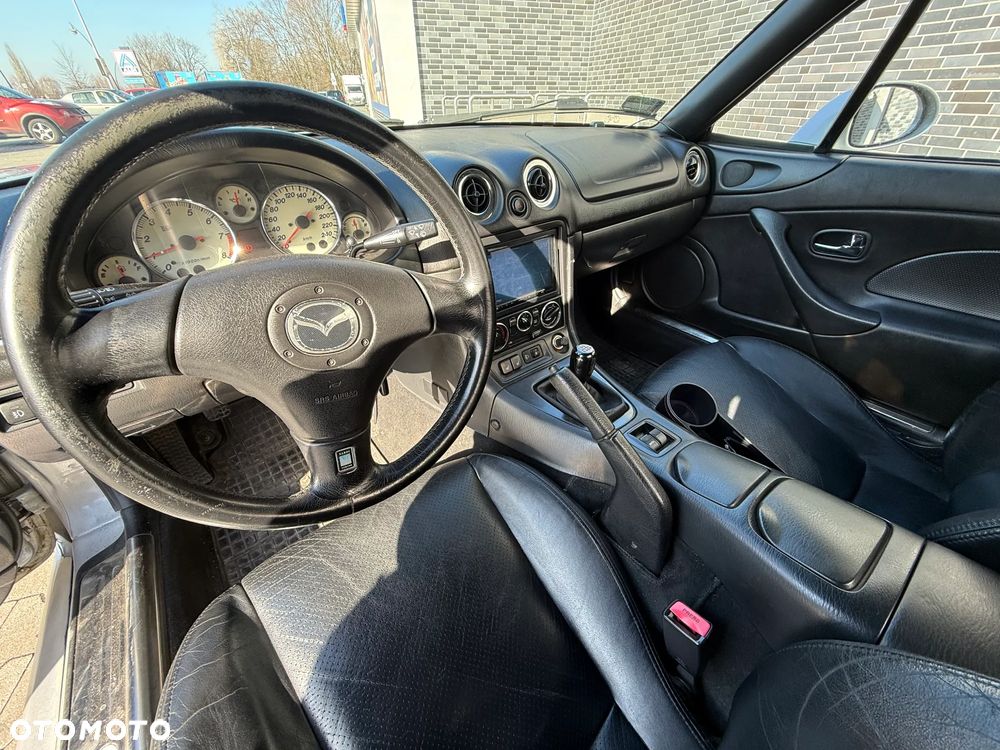 Mazda MX-5 1.9i 16V - 6
