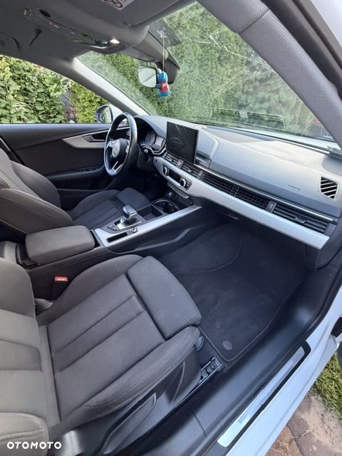 Audi A4 Limousine 35 TFSI mHEV Advanced S tronic - 19