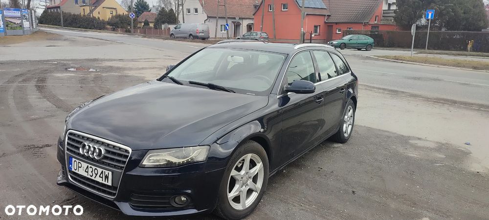 Audi A4 Avant - 1