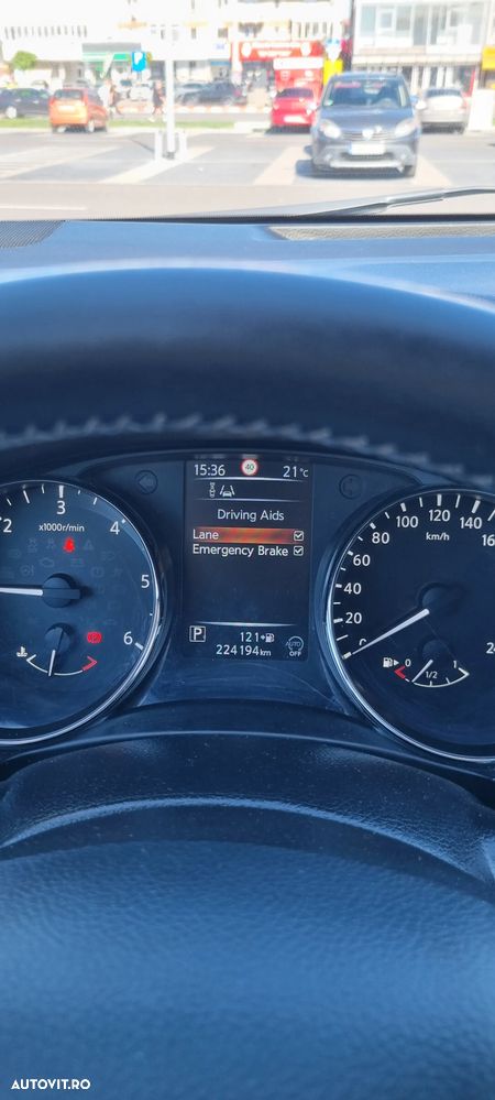 Nissan Qashqai 1.6 DCI Xtronic TEKNA+ - 12