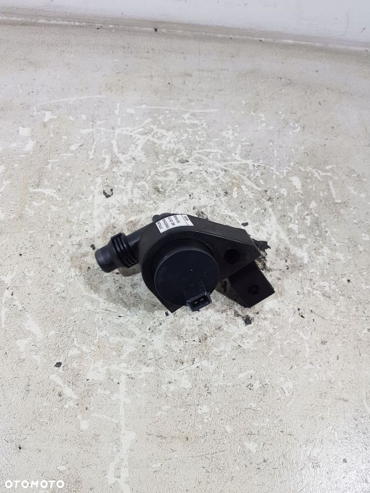 elektryczna pompa wody 6917700 bmw e60 e61 lci eur 3.0d - 2