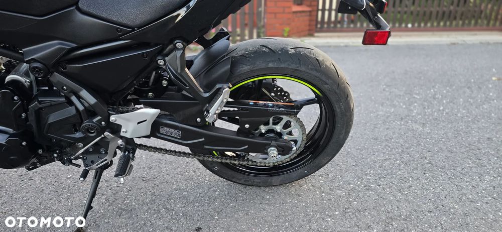 Kawasaki Z 650 - 7