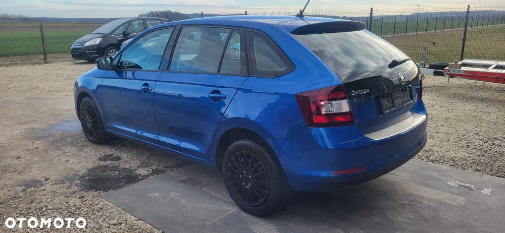 Skoda RAPID 1.4 TSI DSG Style - 4