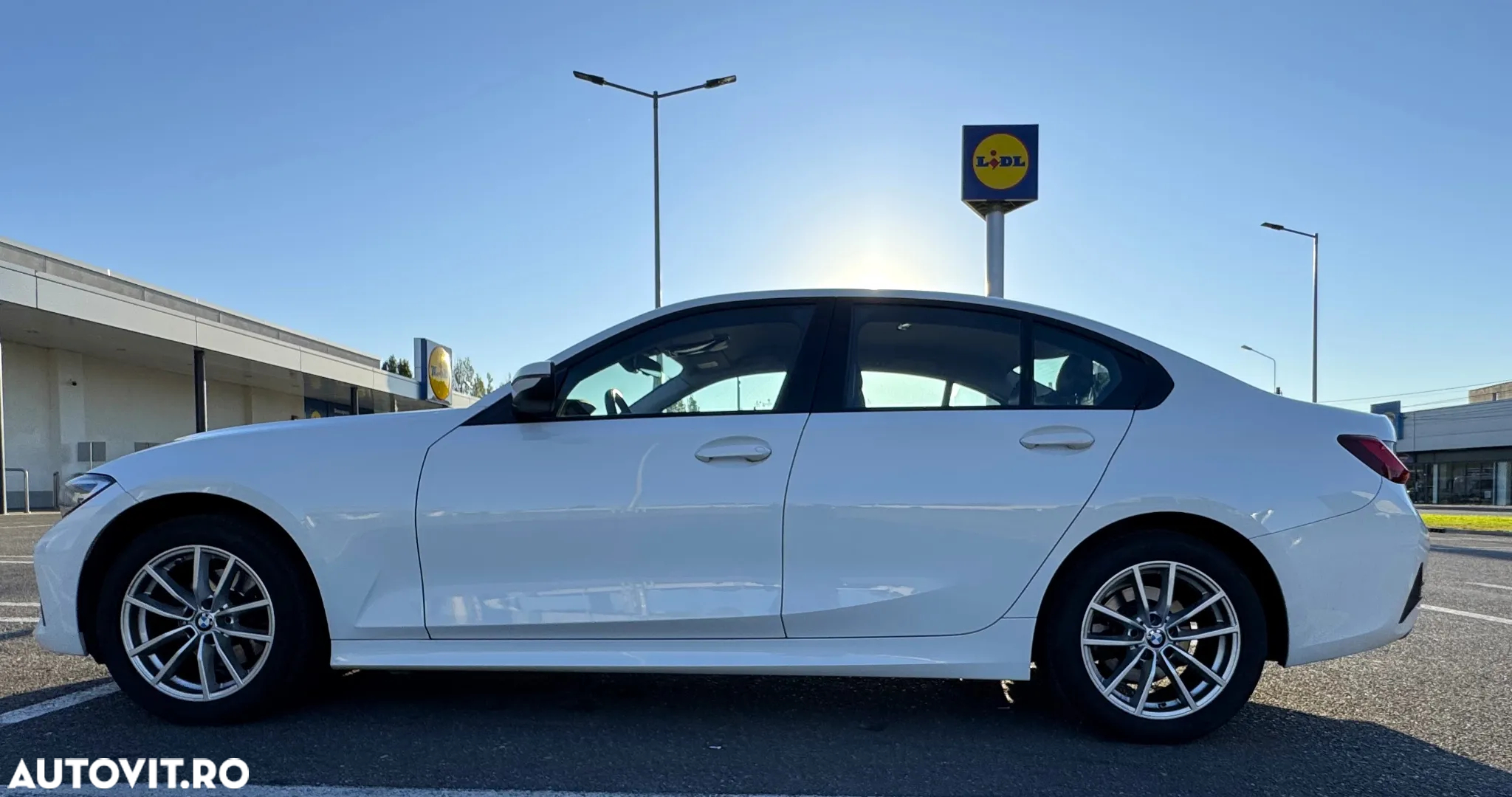 BMW Seria 3 320i xDrive AT - 4