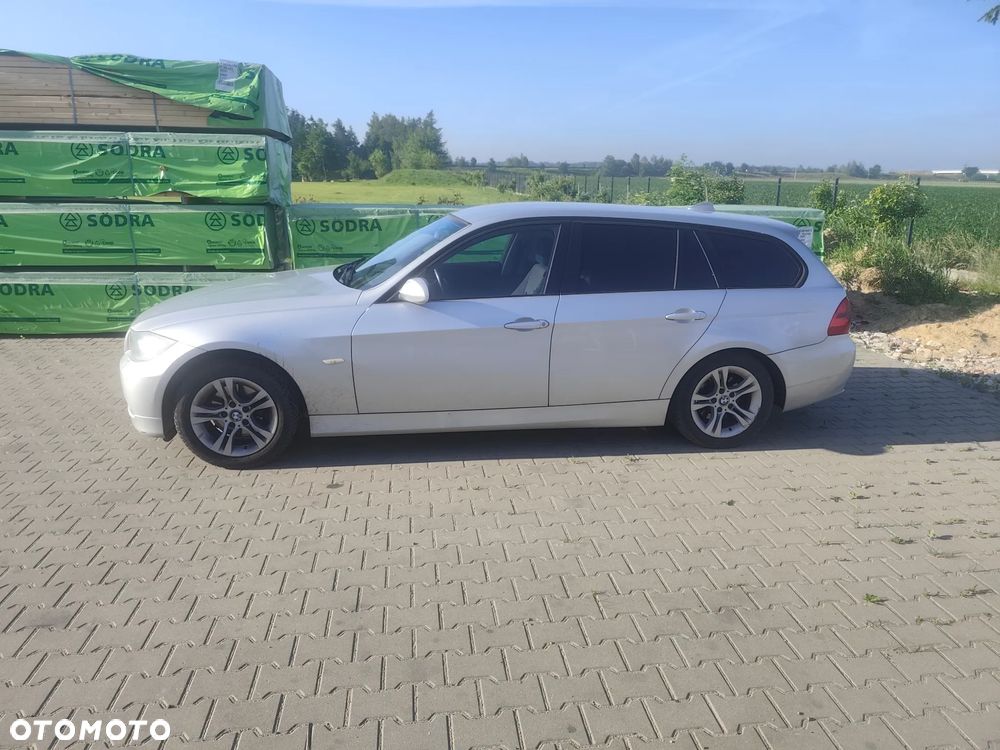 BMW Seria 3 320d - 4