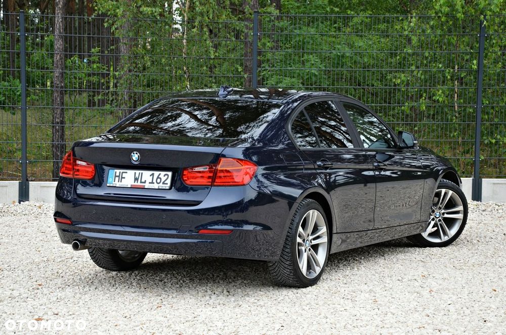 BMW Seria 3 318d Blue Performance Sport Line - 4