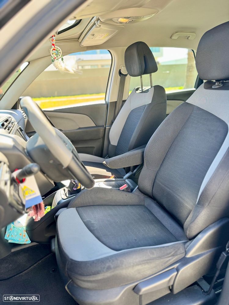 Citroën C4 Picasso - 10