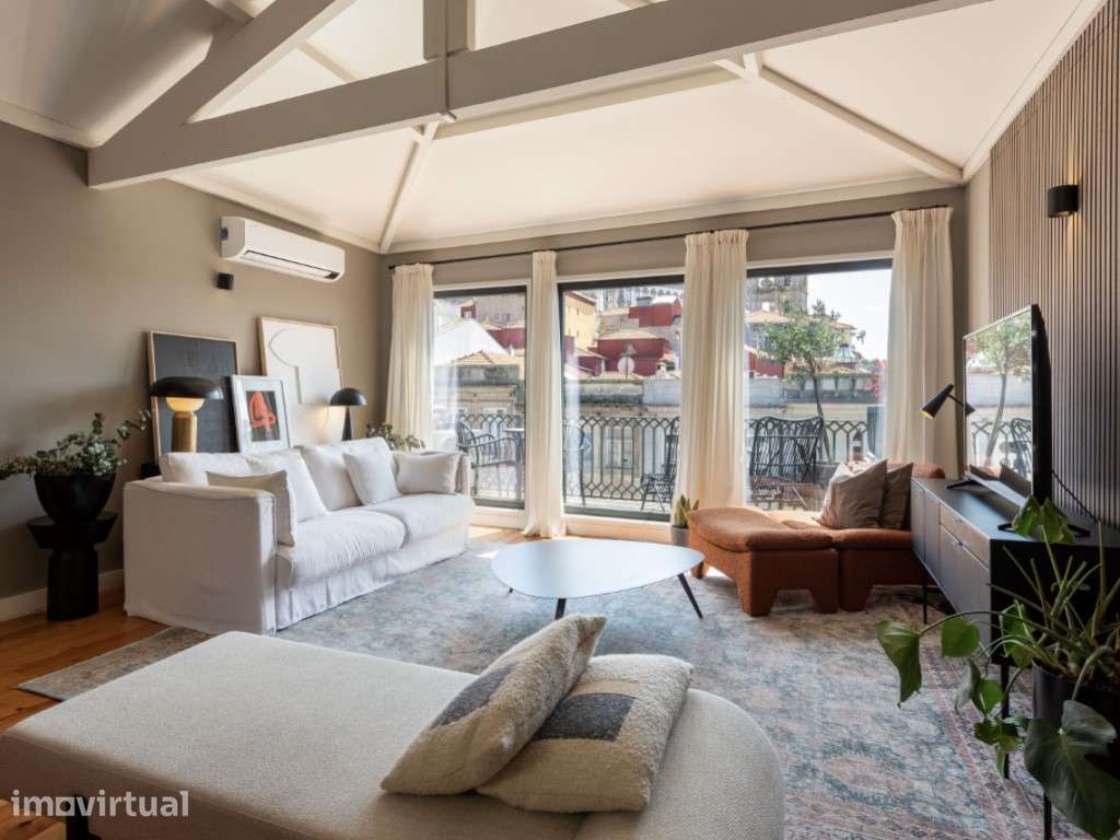 T2 Exclusivo com Vistas Panorâmicas na Baixa do Porto - Grande imagem: 3/34