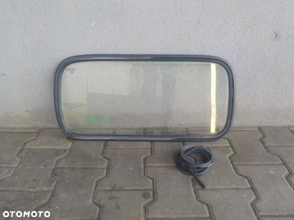 VW T5 SZYBA ŚCIANY GRODZIOWEJ - 3