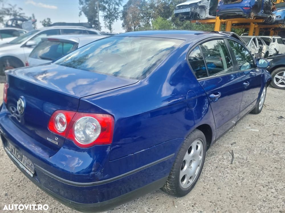 Pompa inalta presiune 03L130755E 1.6 tdi CAYC Volkswagen VW Passat B6 - 7