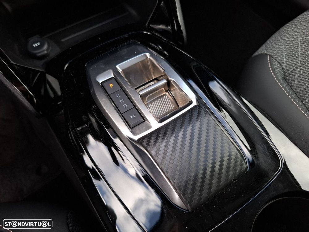Peugeot 208 1.2 Hybrid Allure e-DCS6 - 17