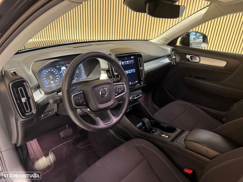 Volvo XC 40 T3 Geartronic Momentum Pro - 5