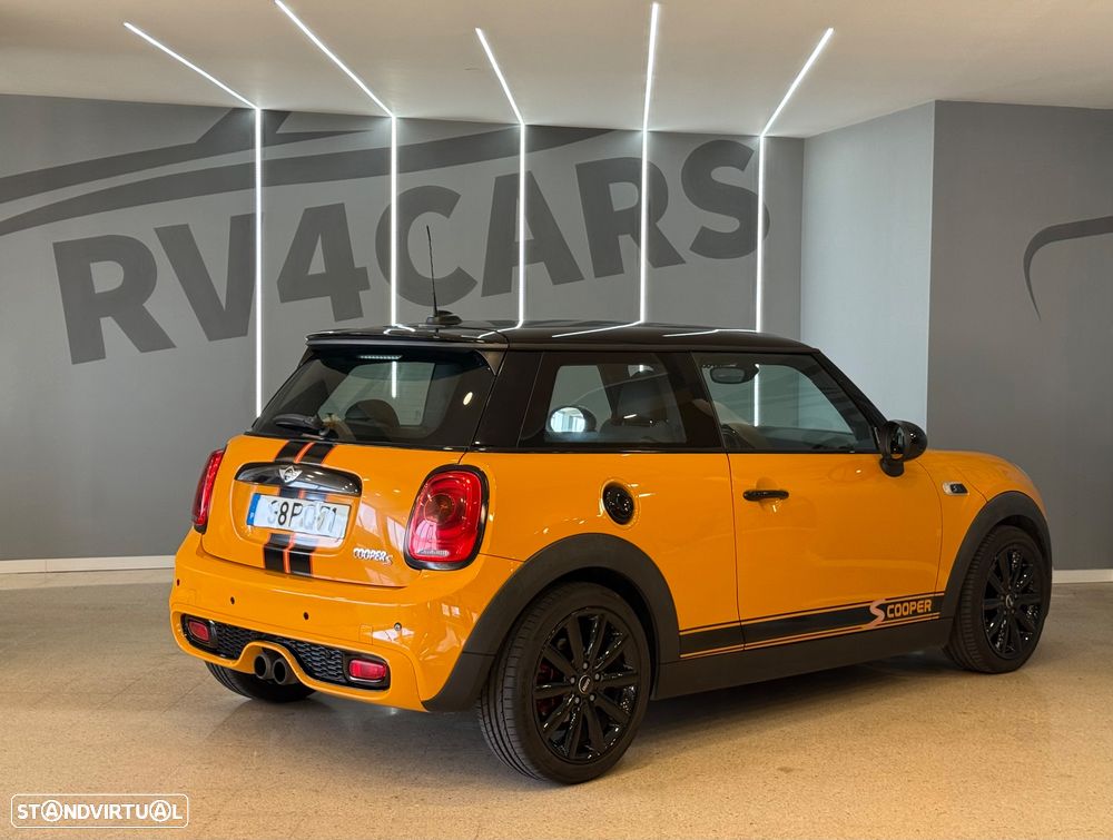 MINI 3 Portas Cooper S - 4