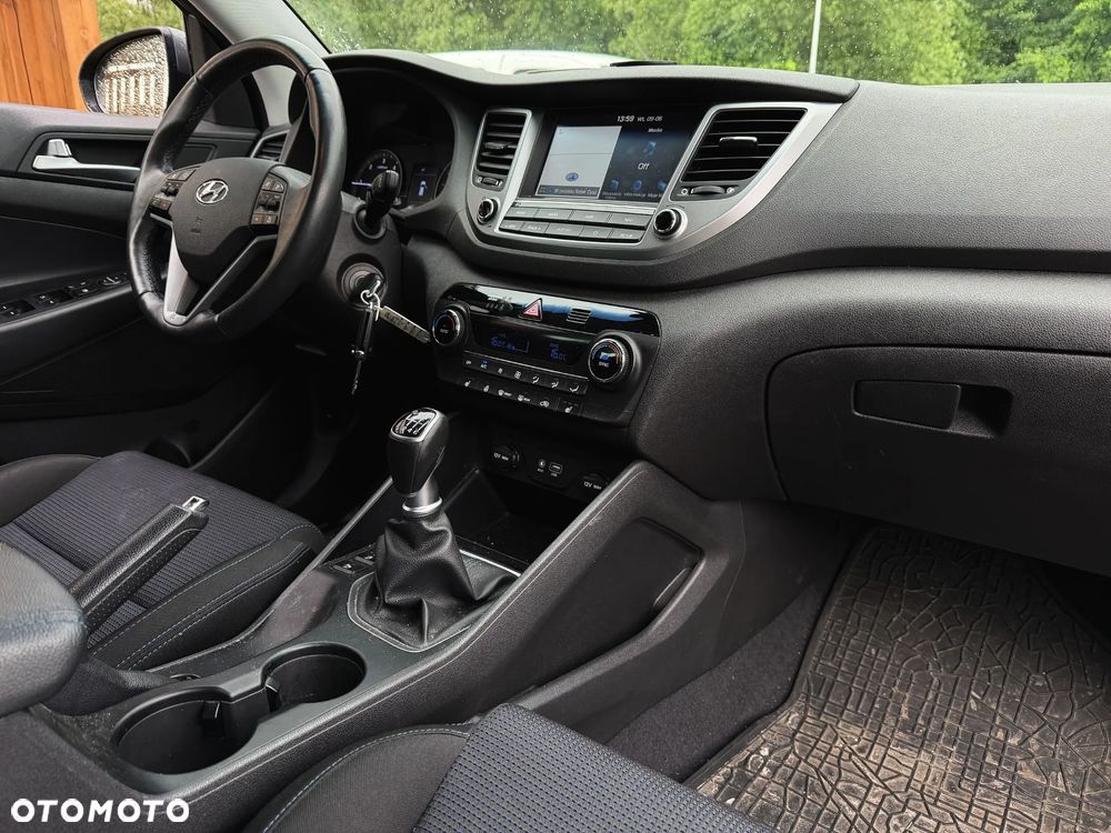 Hyundai Tucson blue 1.7 CRDi 2WD Style - 12