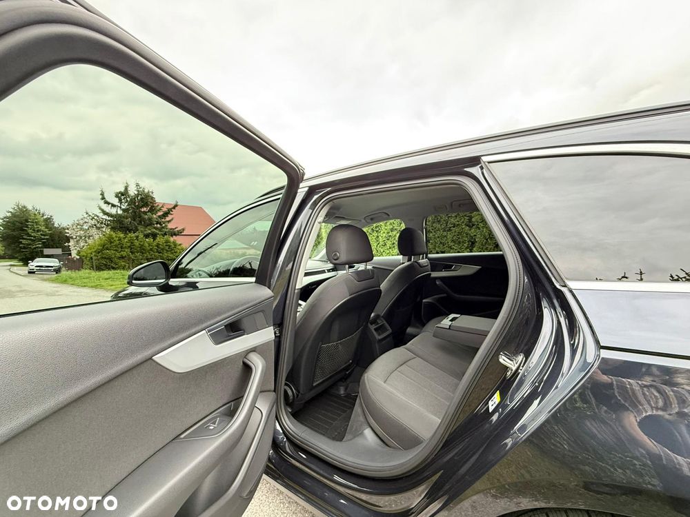 Audi A4 Avant 2.0 TDI S tronic quattro - 16