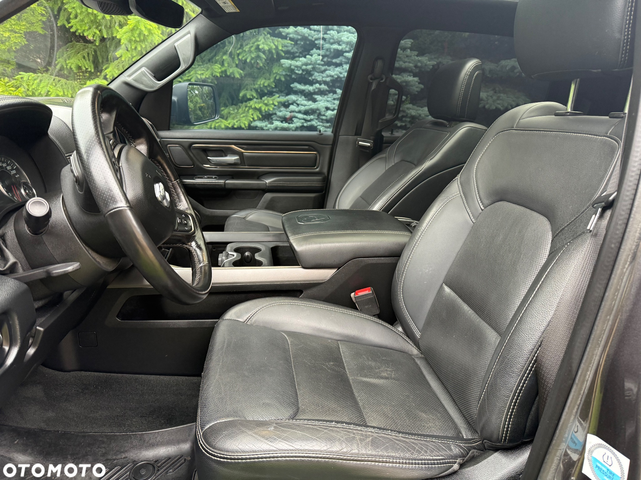 RAM 1500 Crew Cab Longbed Laramie - 16