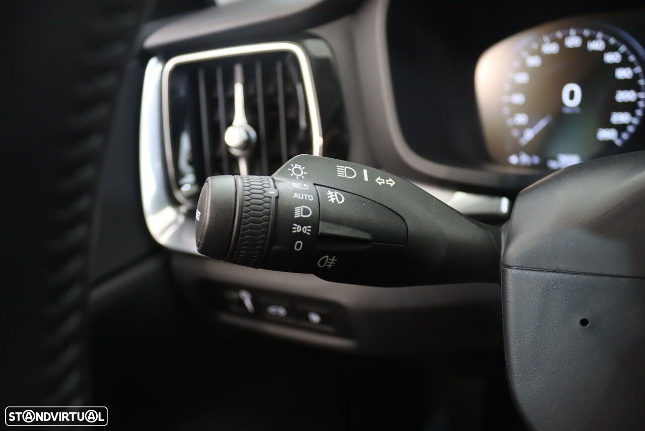 Volvo V60 2.0 T6 AWD TE Inscription Expression - 13