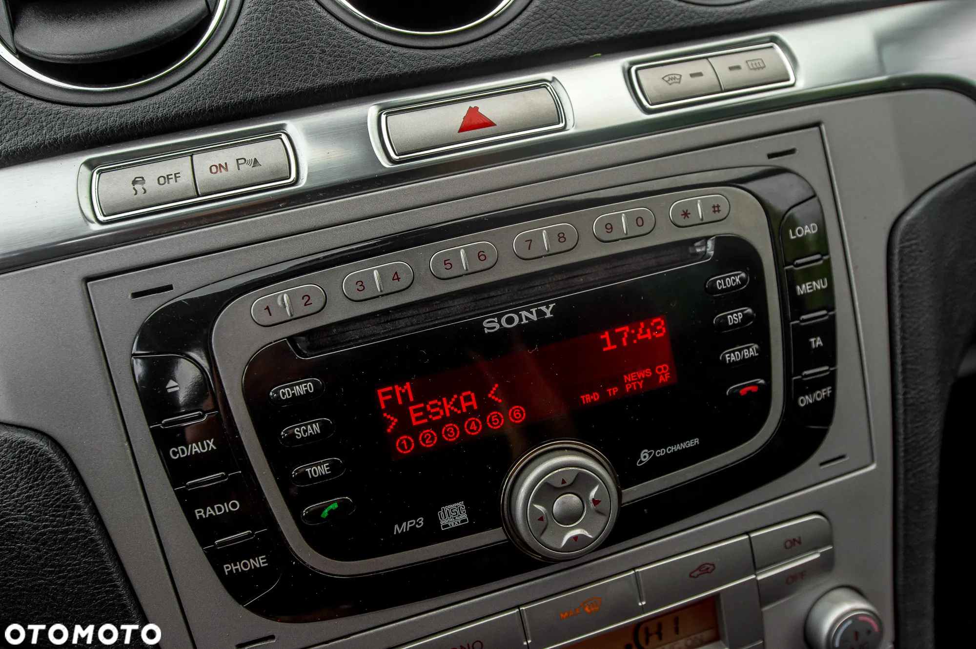 Ford S-Max 2.5 Titanium - 31